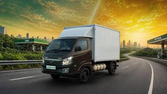Tata Motors Expands Connected and Intelligent Fleet Technology Across Commercial Vehicle Portfolio tata-motors-expands_1786199744813180568.webp