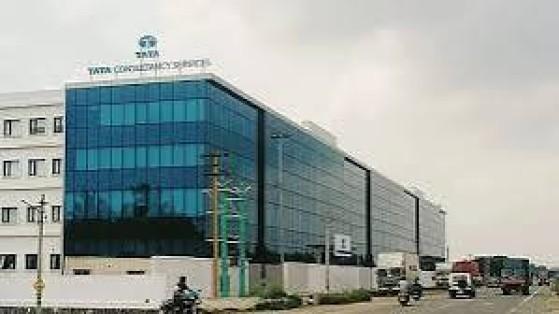 TCS HyperVault Plans Up to ₹70,000 Crore Investment in 1-GW Hyderabad AI Data-Centre Campus tcs-hypervault-plans_1788802825733785476.webp